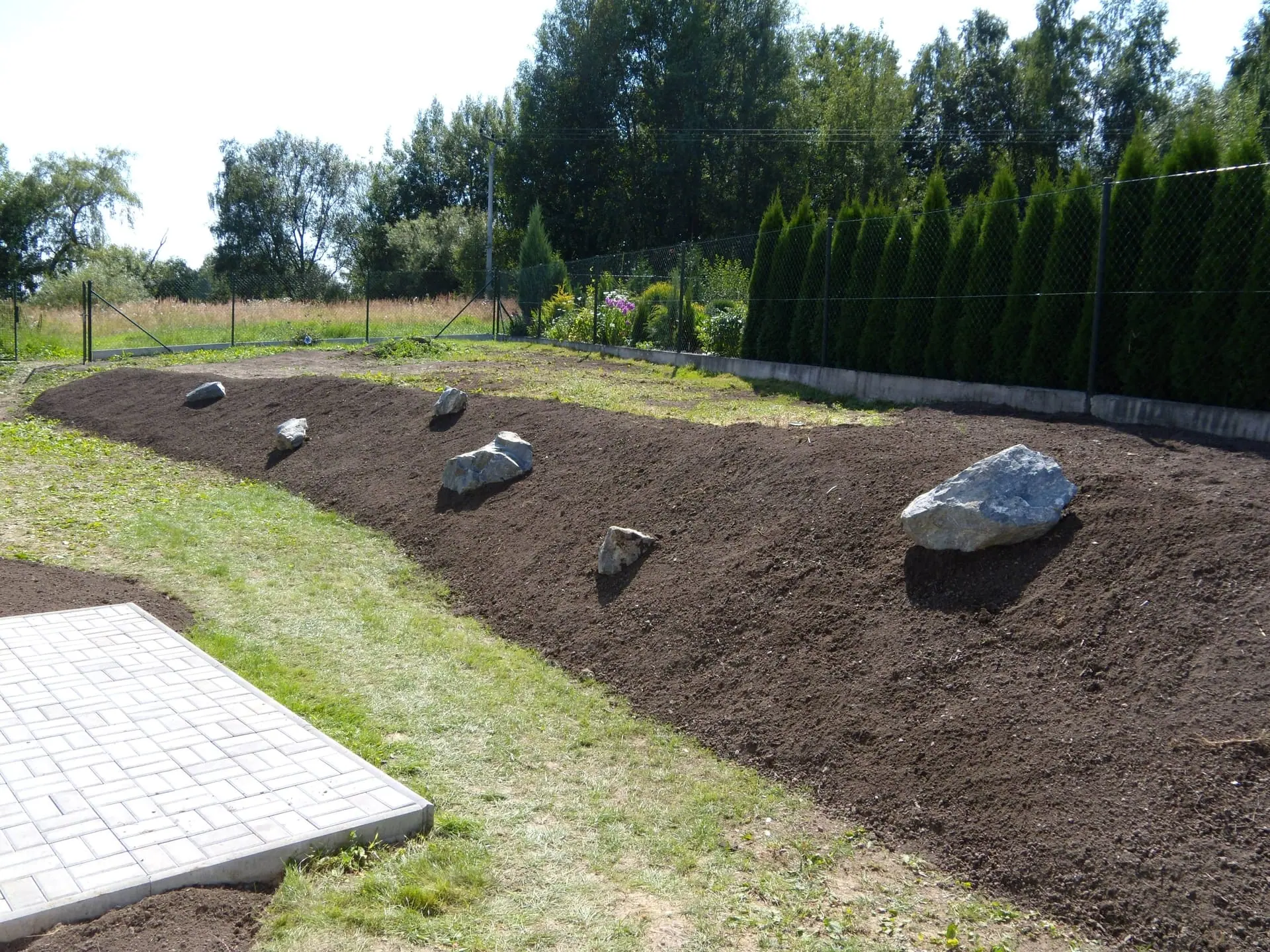 Realizace zahrady, Plzeň Chválenice — fotografie 12
